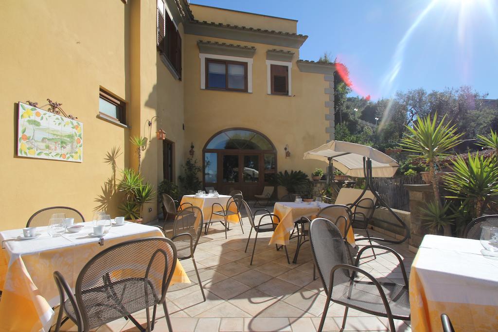 Villa Agriturismo Antico Casale Colli Di San Pietro Piano di Sorrento Exterior foto